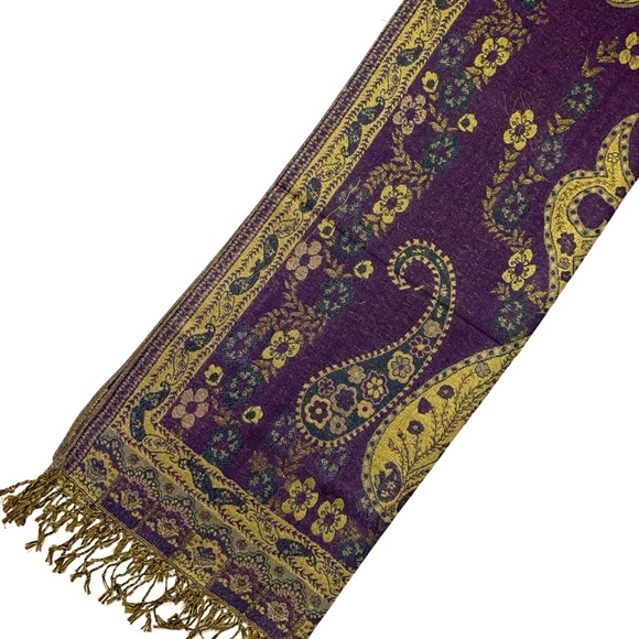 Accessories - NEW in packaging! Purple Pashmina Scarf